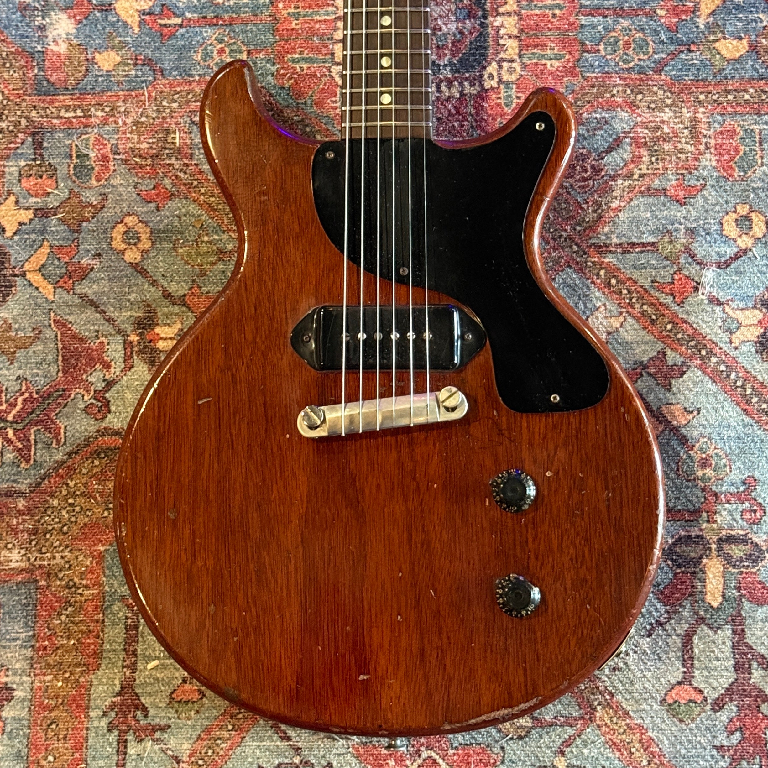 1959 Gibson Les Paul Junior Double Cutaway- Cherry – Center Stage 1959 Gibson Les Paul Junior Double Cutaway- Cherry – Center Stage