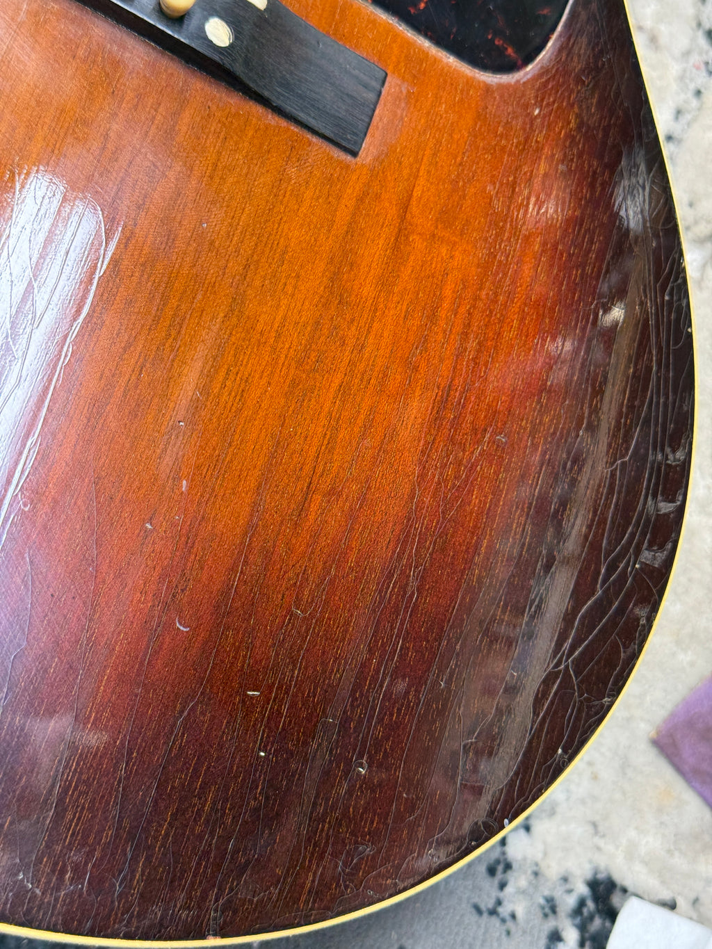 1943 Gibson LG-2 Bannerhead