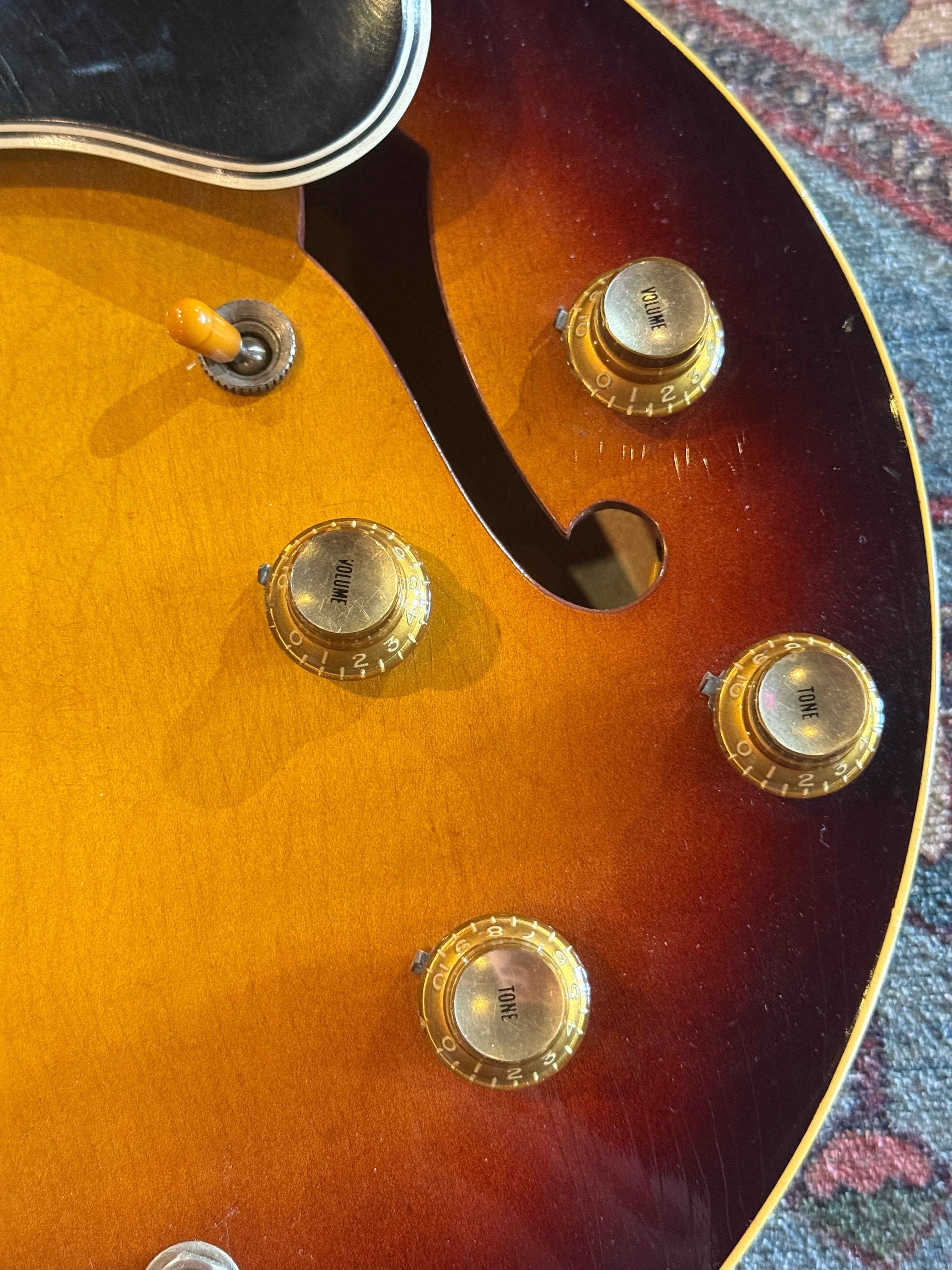 1960 Gibson ES-330TD - Sunburst