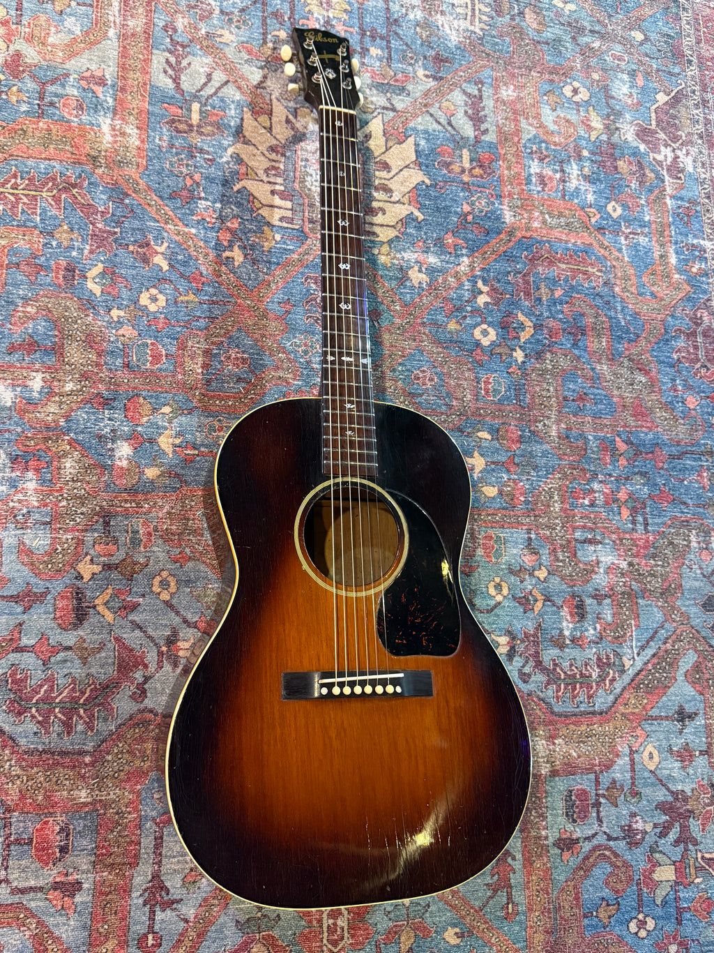 1943 Gibson LG-2 Bannerhead