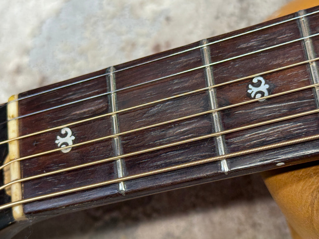 1943 Gibson LG-2 Bannerhead