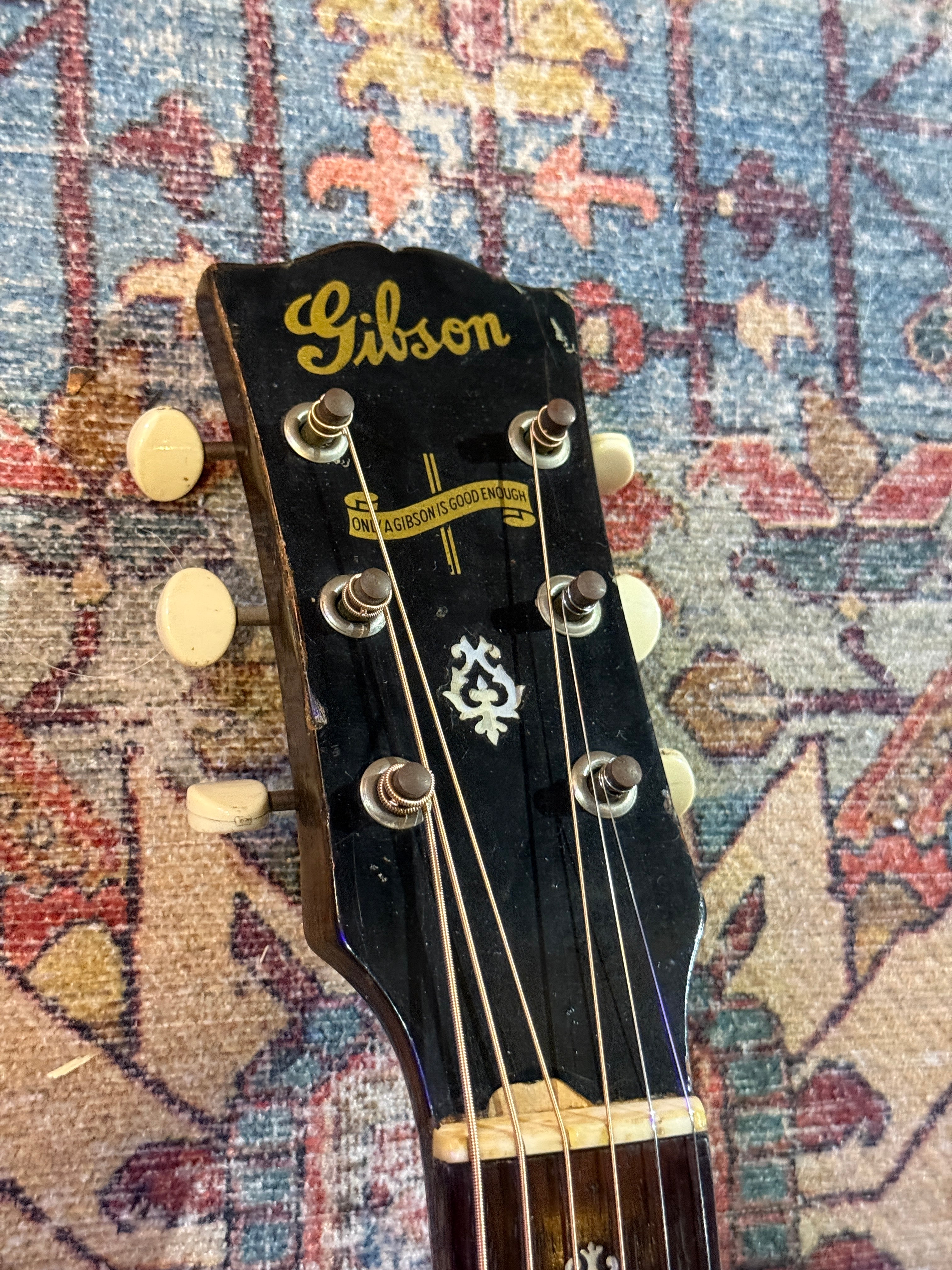1943 Gibson LG-2 Bannerhead
