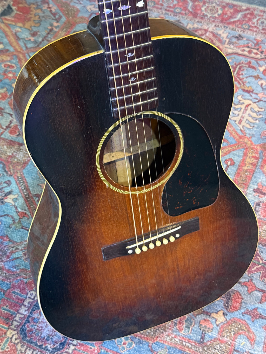 1943 Gibson LG-2 Bannerhead
