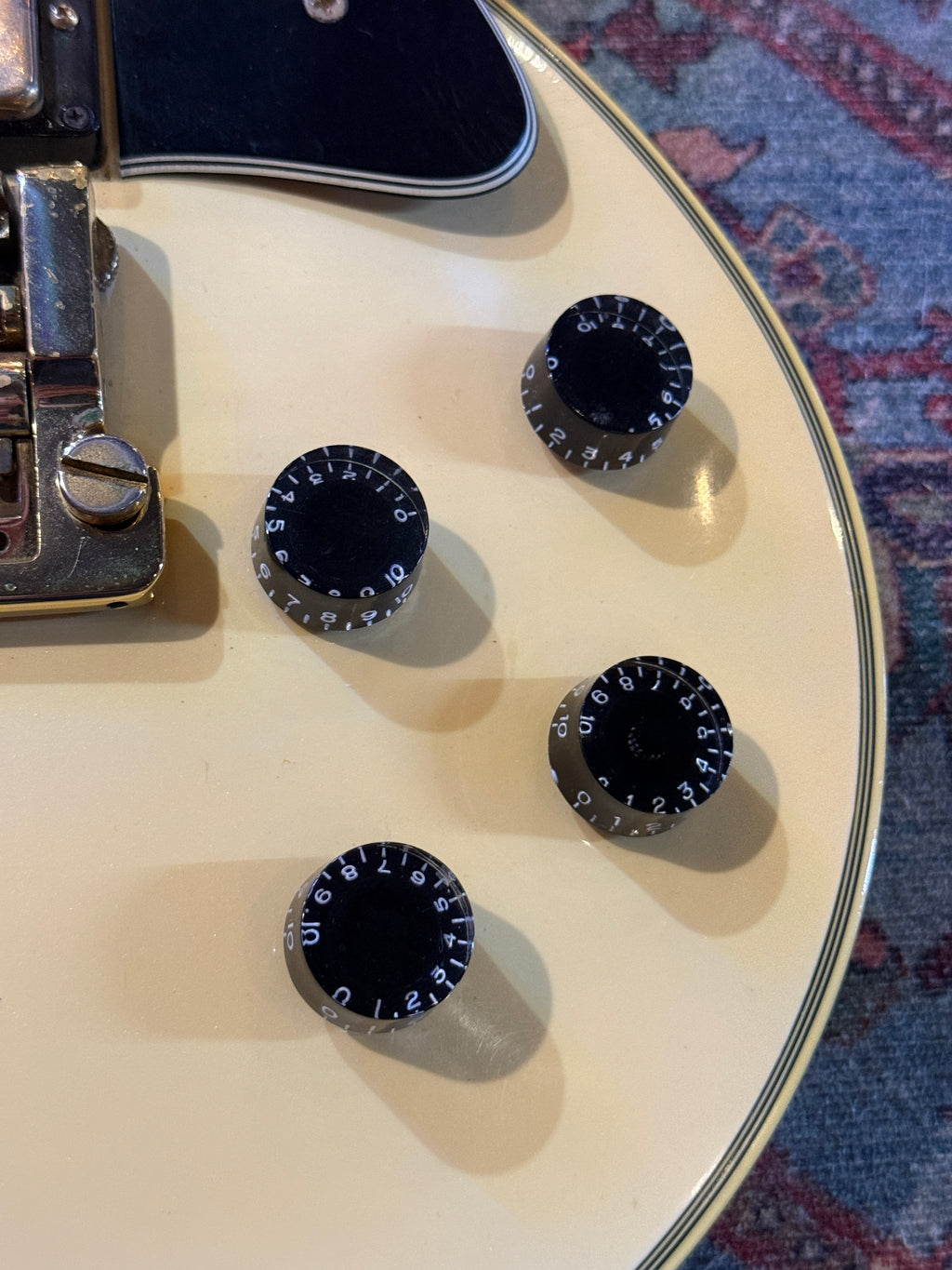 1984 Gibson Les Paul Custom with Kahler Tremolo - Metallic Pearl White