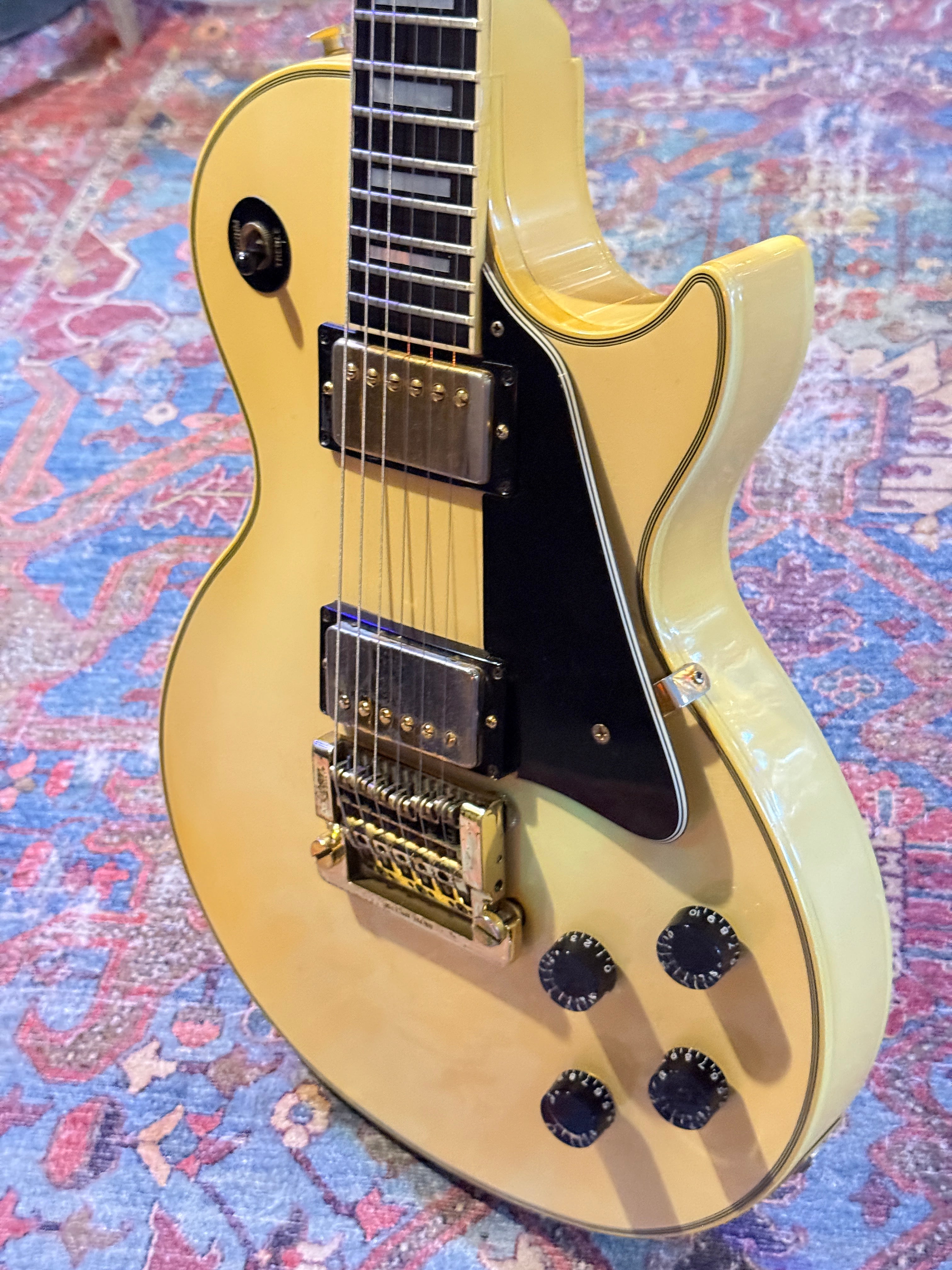 1984 Gibson Les Paul Custom with Kahler Tremolo - Metallic Pearl White