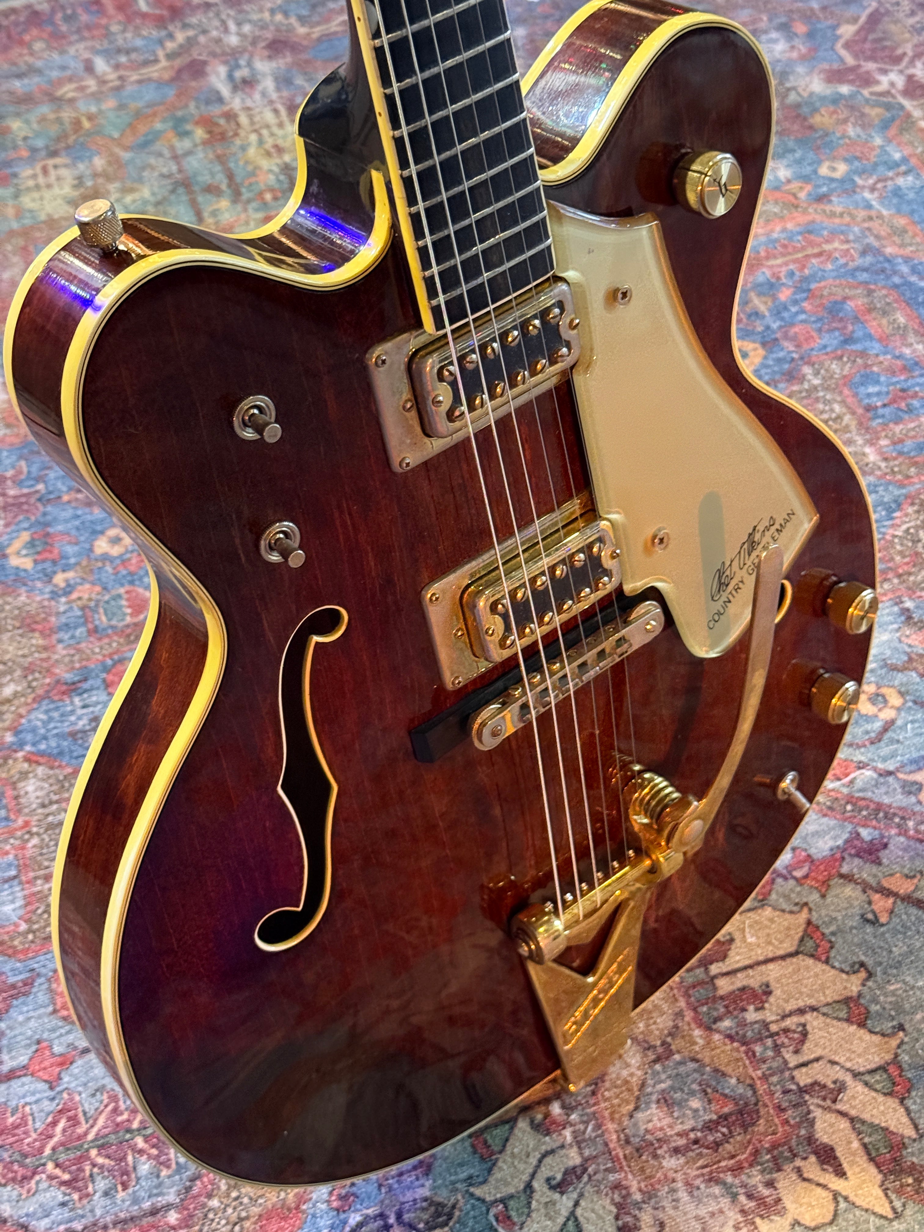 1974 Gretsch 7670 Chet Atkins Country Gentleman - Walnut Brown