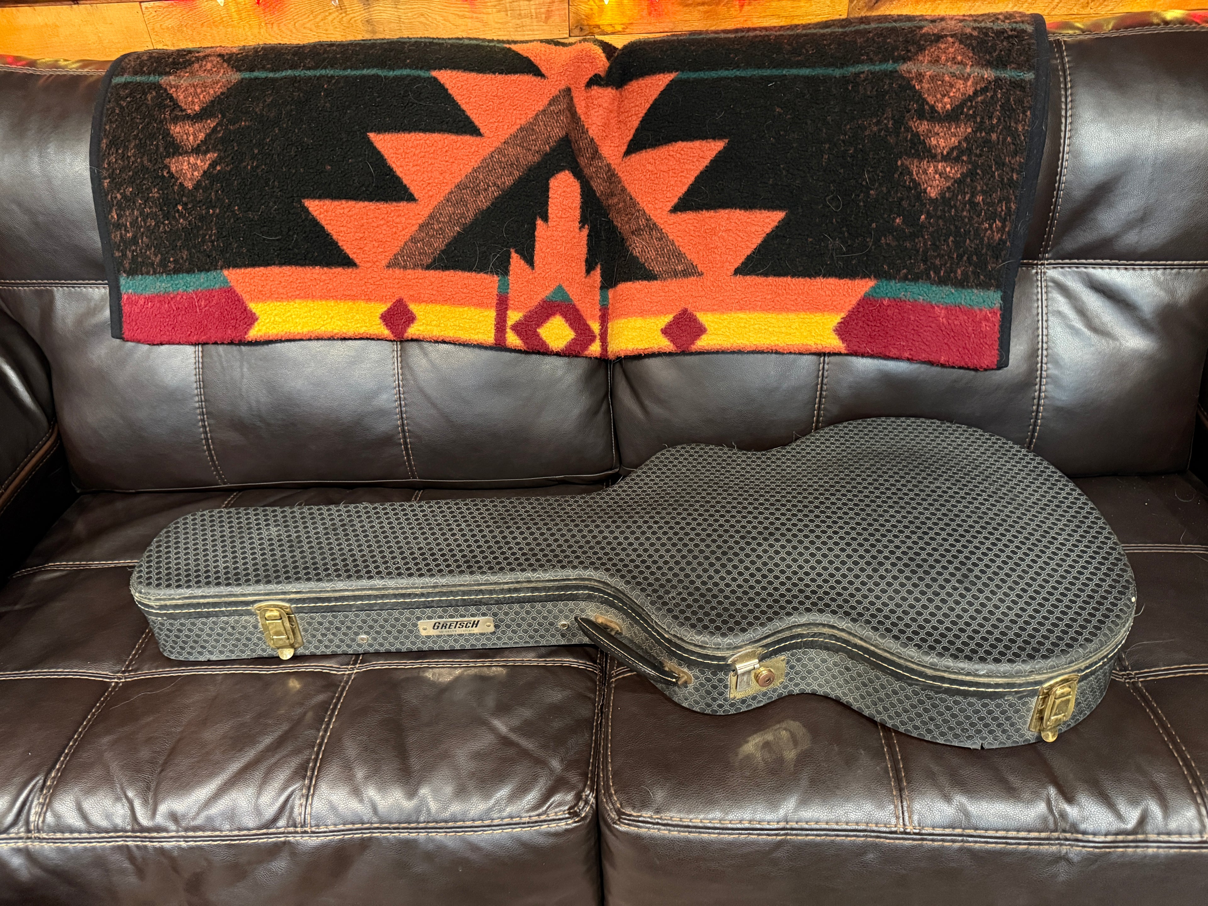 1974 Gretsch 7670 Chet Atkins Country Gentleman - Walnut Brown